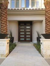 Load image into Gallery viewer, 10425 Door Handles On Entrance Doors