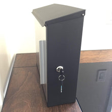 Load image into Gallery viewer, Amoylimai-MPB918NH-1 Lockable Wall Mounted Stainless Steel Mailbox With Door Handle