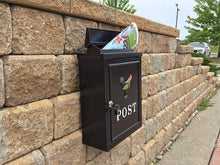 Load image into Gallery viewer, Amoylimai Philip Outdoor European Style Mailbox Rooster