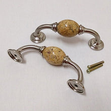 Load image into Gallery viewer, OP124 Oval Granite Knob Kashmir Gold Granite